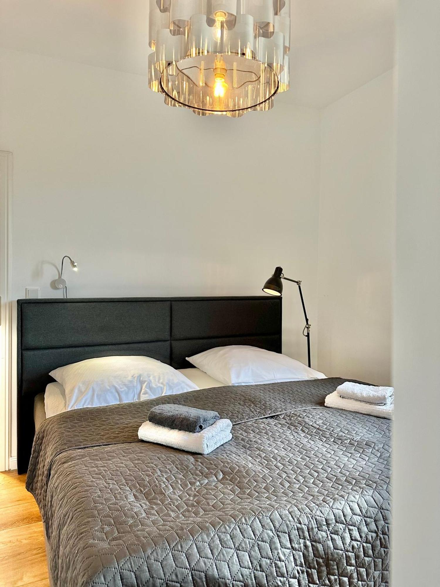 Modernes City-Apartment Mit Blick In Den Park Und 2 Baeder H9 올덴부르크 외부 사진