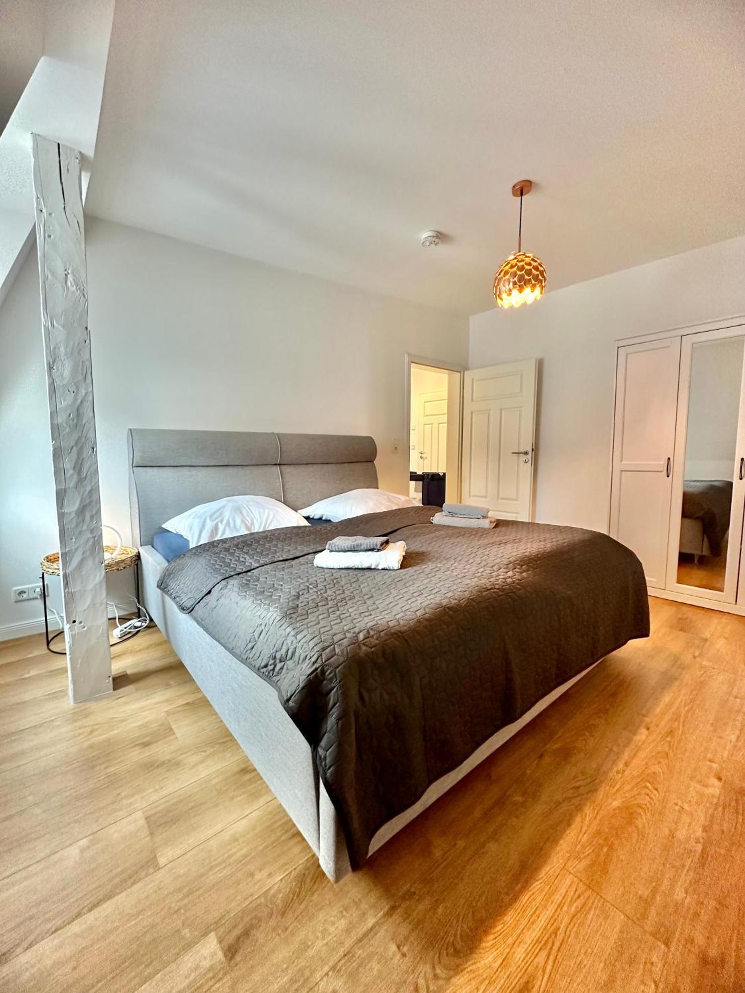 Modernes City-Apartment Mit Blick In Den Park Und 2 Baeder H9 올덴부르크 외부 사진