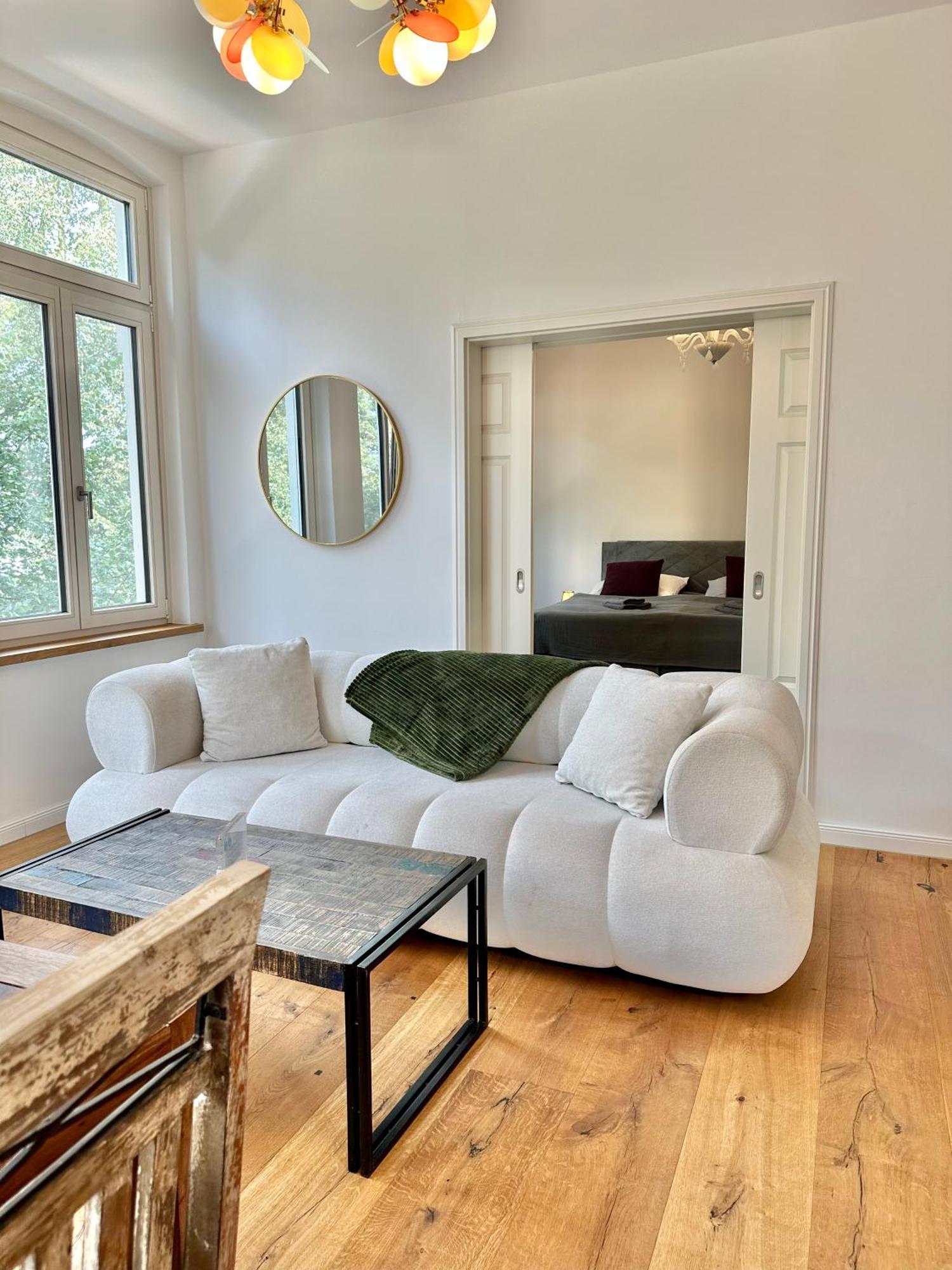 Modernes City-Apartment Mit Blick In Den Park Und 2 Baeder H9 올덴부르크 외부 사진