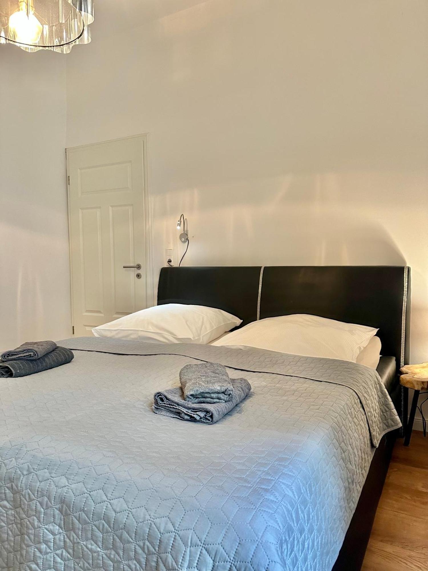 Modernes City-Apartment Mit Blick In Den Park Und 2 Baeder H9 올덴부르크 외부 사진