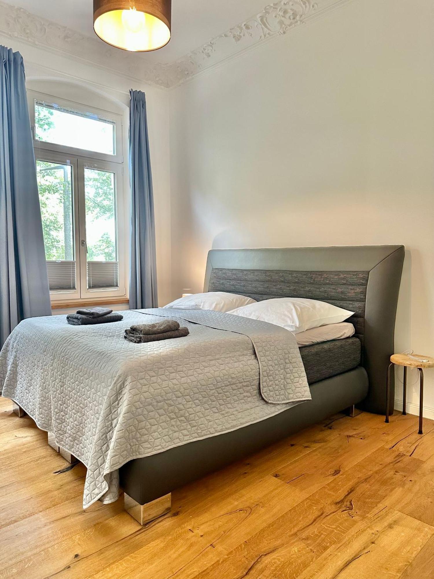 Modernes City-Apartment Mit Blick In Den Park Und 2 Baeder H9 올덴부르크 외부 사진