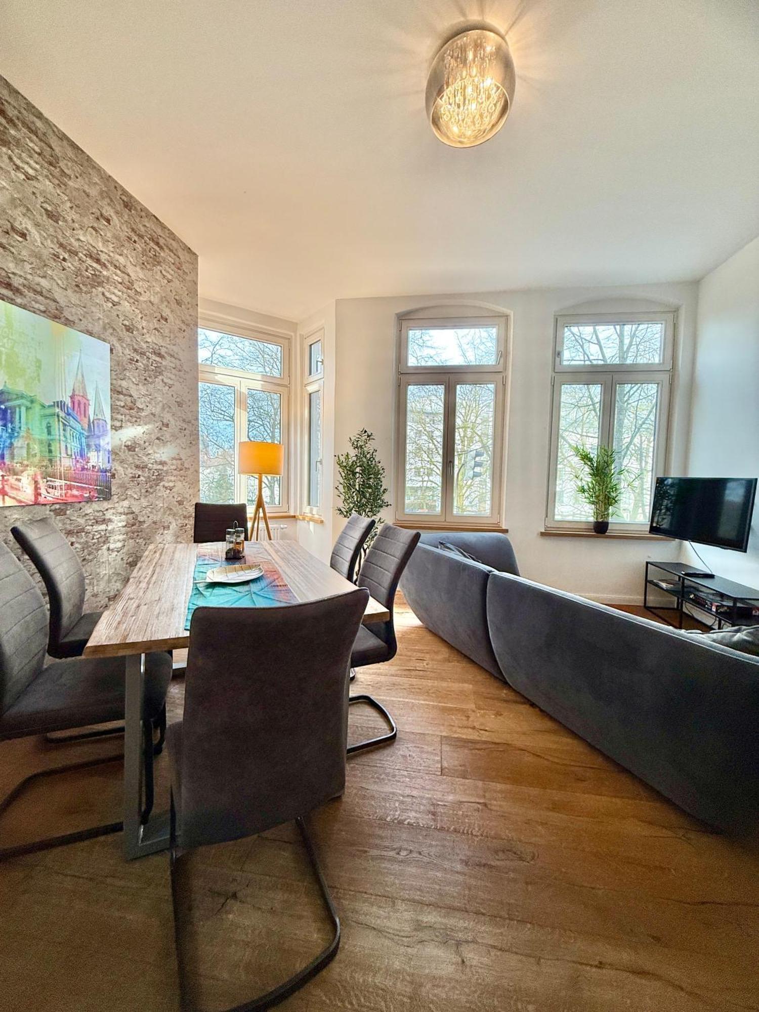 Modernes City-Apartment Mit Blick In Den Park Und 2 Baeder H9 올덴부르크 외부 사진